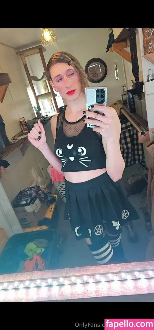 vivianxnaiviv Onlyfans Photo Gallery 