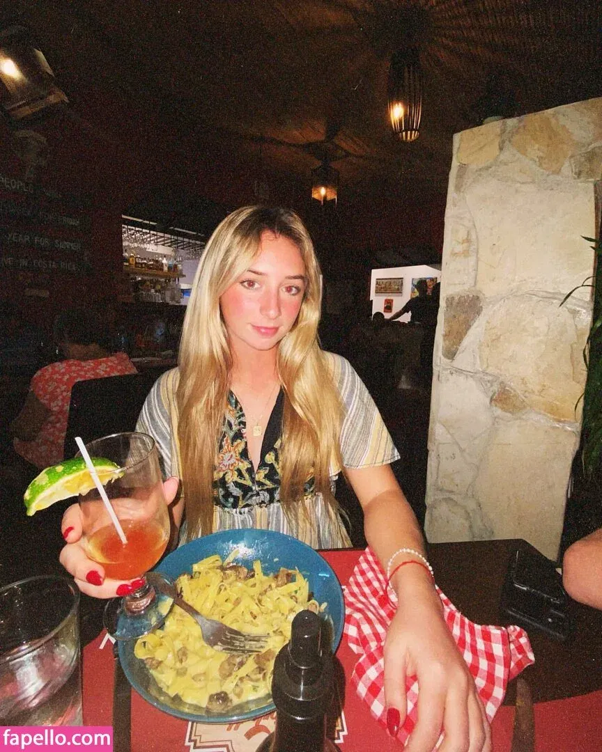 Alexa Goldberg Onlyfans Photo Gallery 