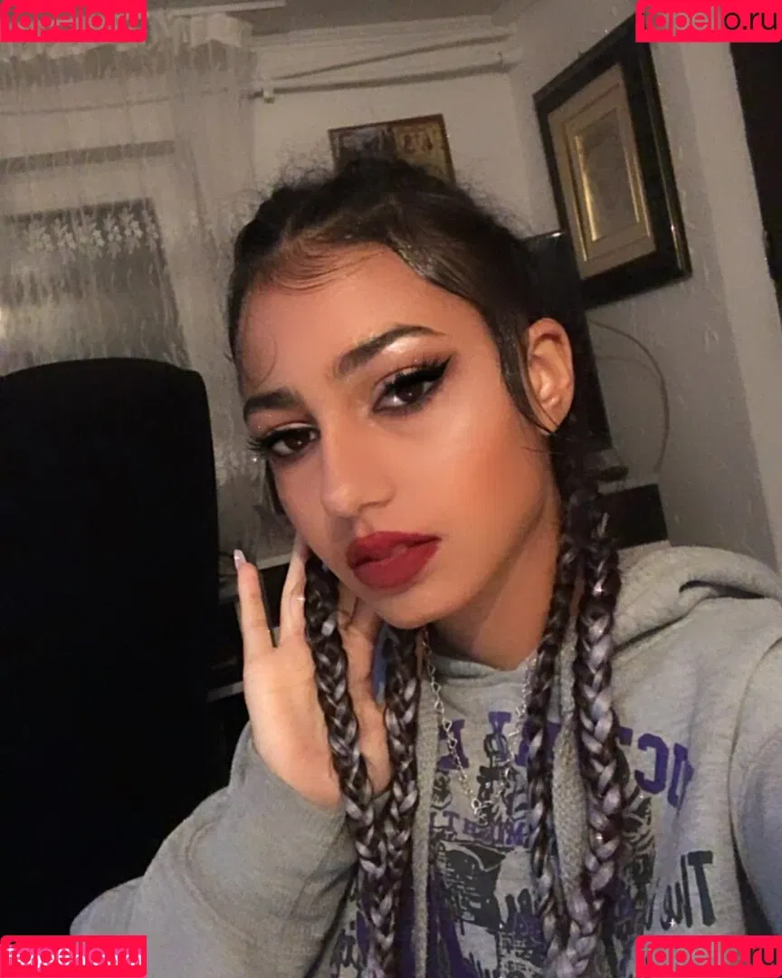 vanessa2004 Onlyfans Photo Gallery 