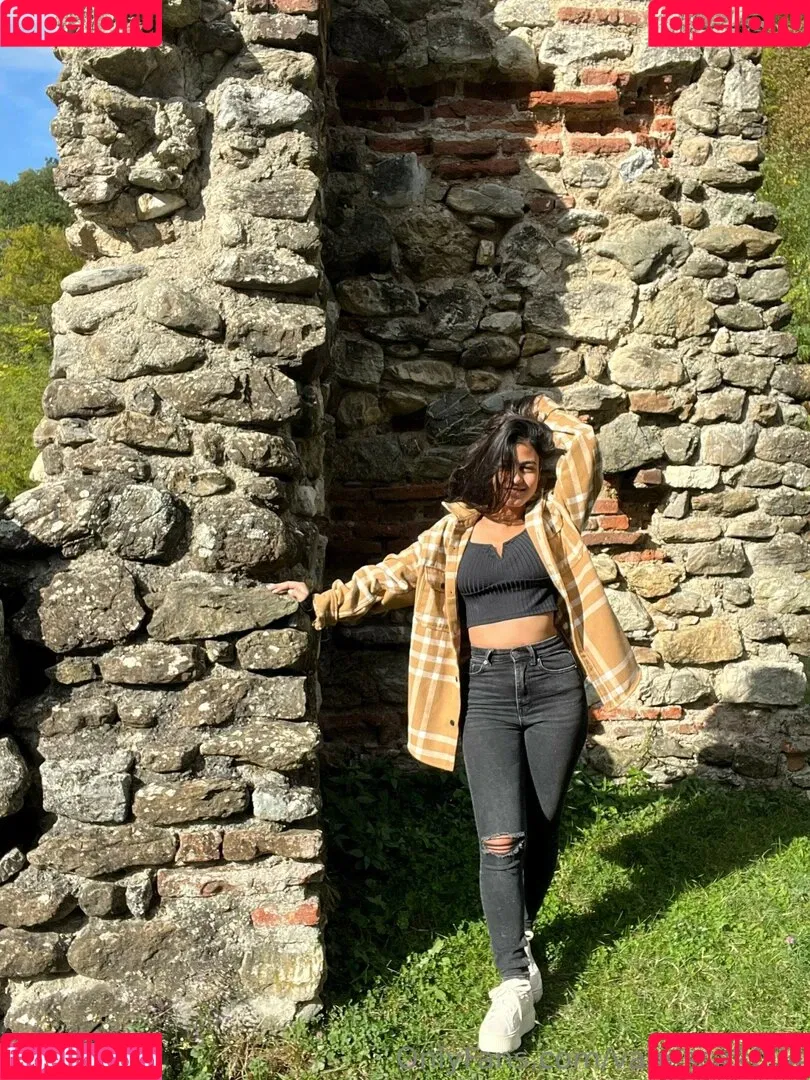 vanessa2004 Onlyfans Photo Gallery 