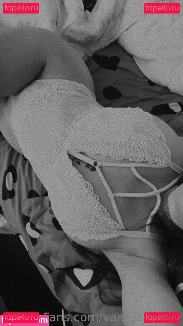 vanessa2004 Onlyfans Photo Gallery 