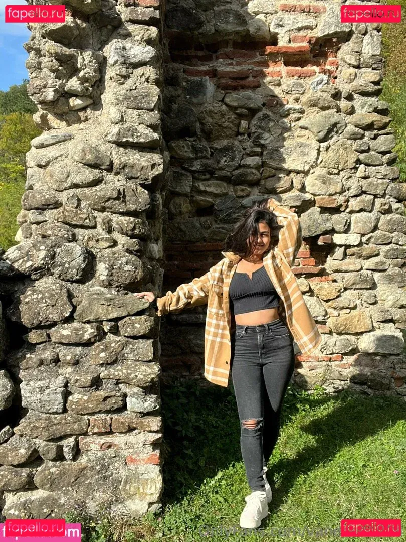 vanessa2004 Onlyfans Photo Gallery 