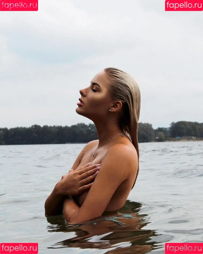 Mary.Bella Onlyfans Photo Gallery 