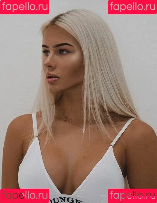 Mary.Bella Onlyfans Photo Gallery 