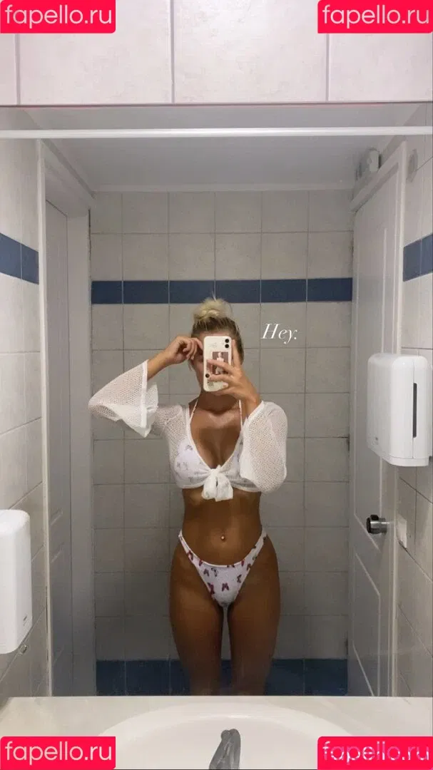 Mary.Bella Onlyfans Photo Gallery 