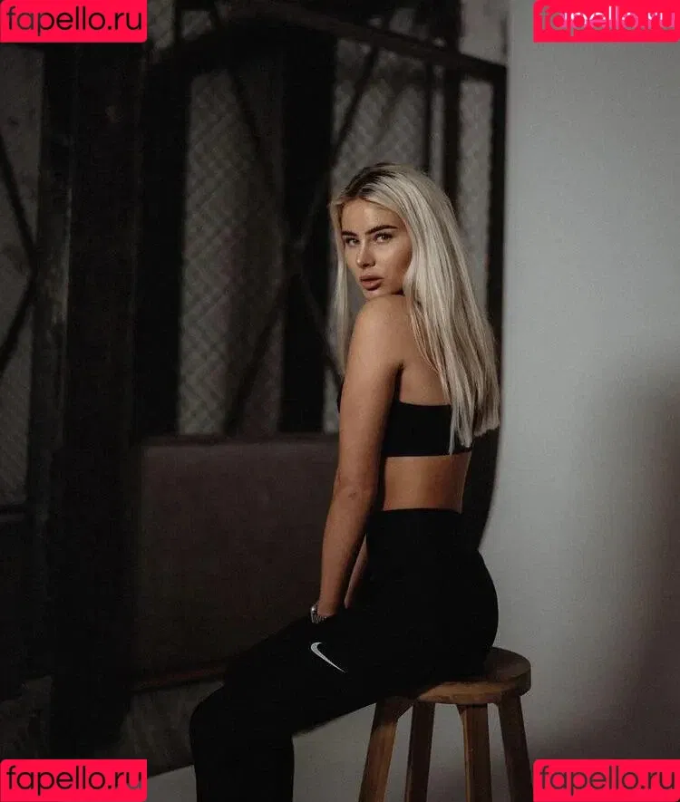 Mary.Bella Onlyfans Photo Gallery 