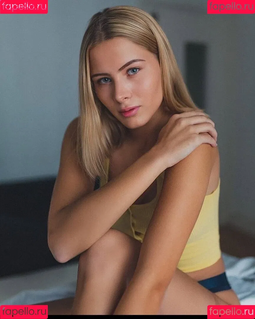 Mary.Bella Onlyfans Photo Gallery 
