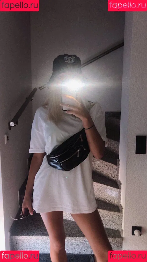 Mary.Bella Onlyfans Photo Gallery 
