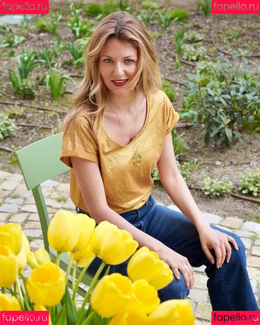 Ella Endlich Onlyfans Photo Gallery 