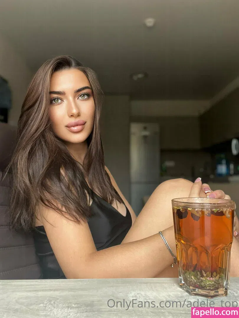 adele_top Onlyfans Photo Gallery 