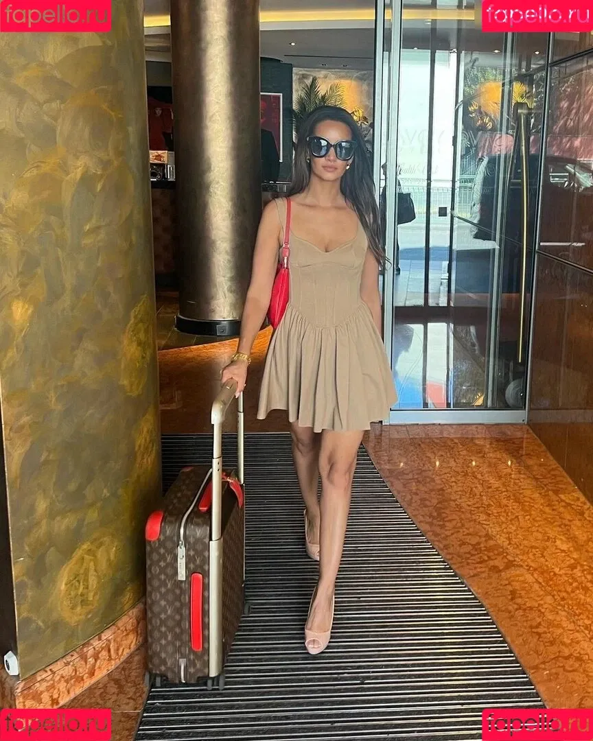 Gabriella De Almeida Rinne Onlyfans Photo Gallery 