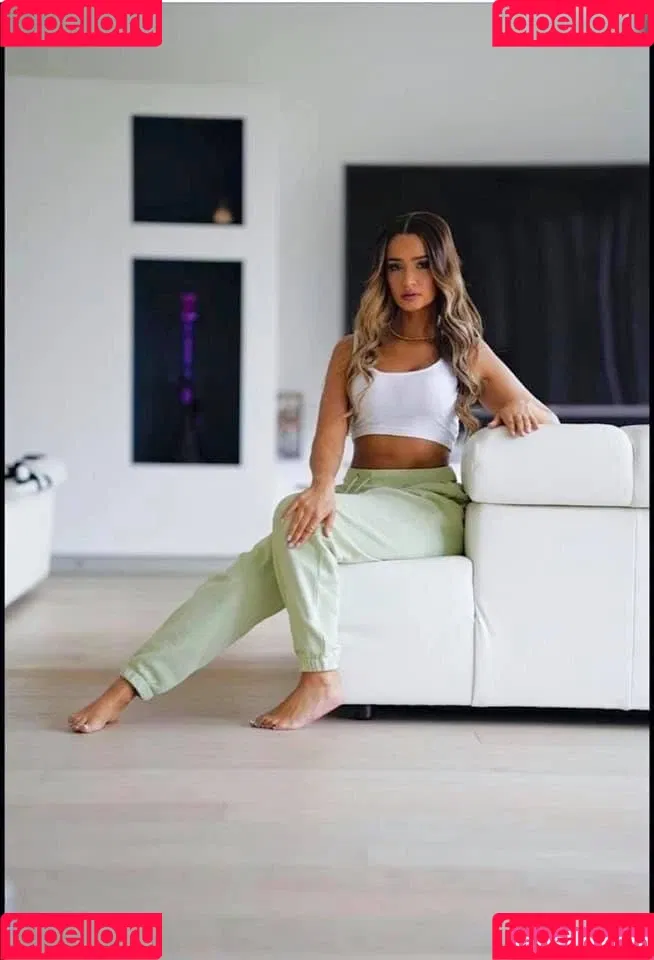 Gabriella De Almeida Rinne Onlyfans Photo Gallery 