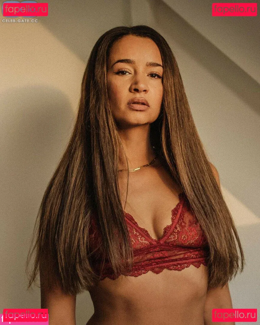 Gabriella De Almeida Rinne Onlyfans Photo Gallery 