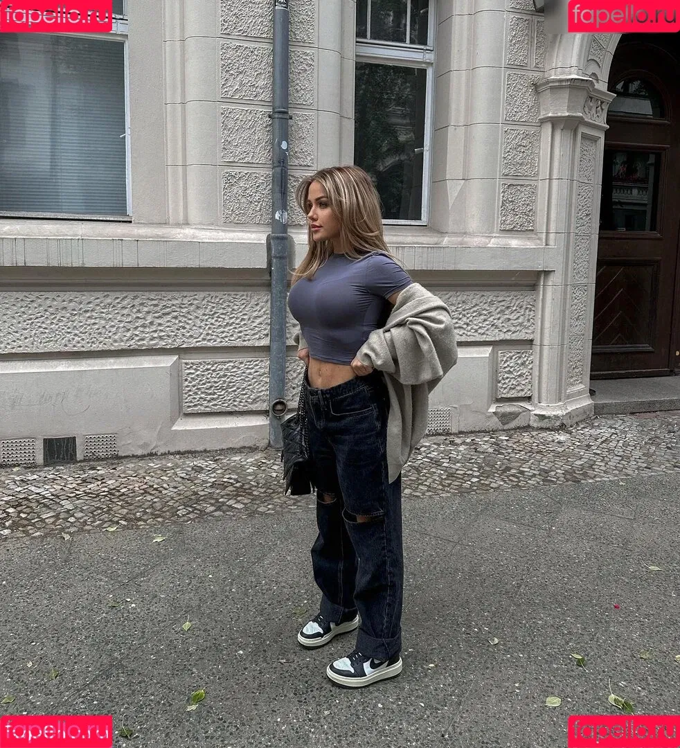 Kim Gloss Onlyfans Photo Gallery 