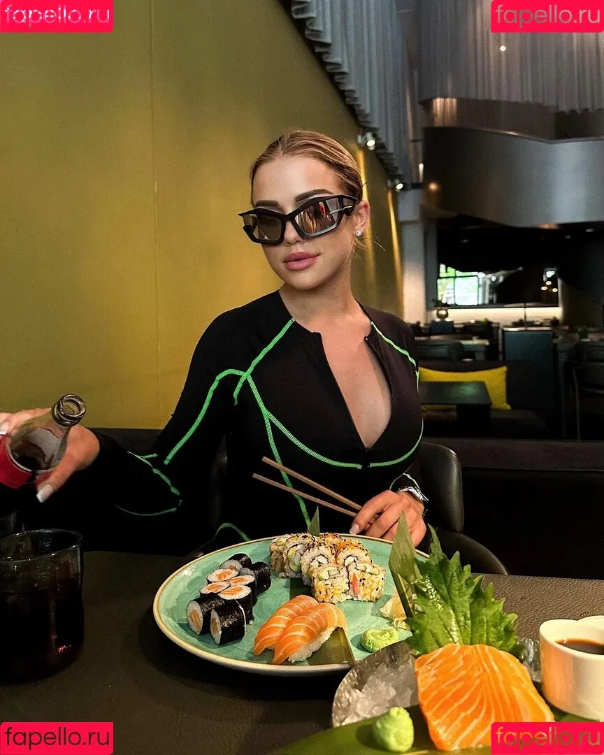 Kim Gloss Onlyfans Photo Gallery 