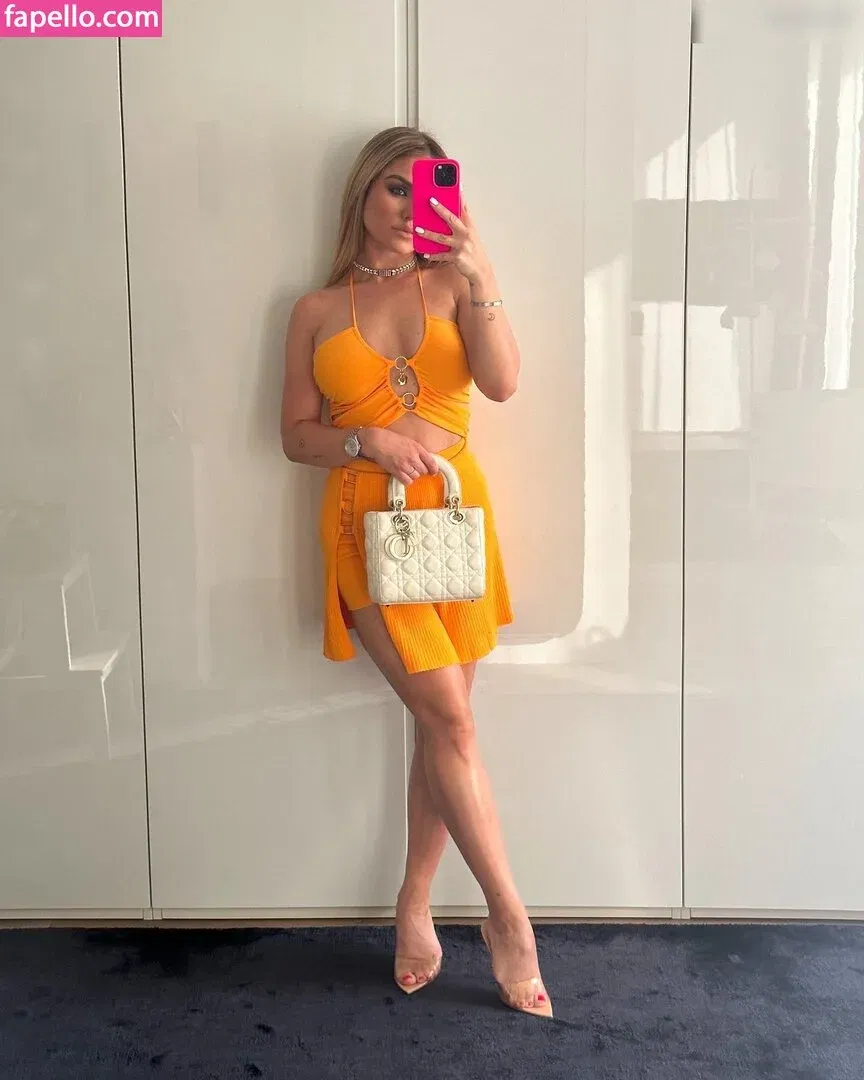 Kim Gloss Onlyfans Photo Gallery 