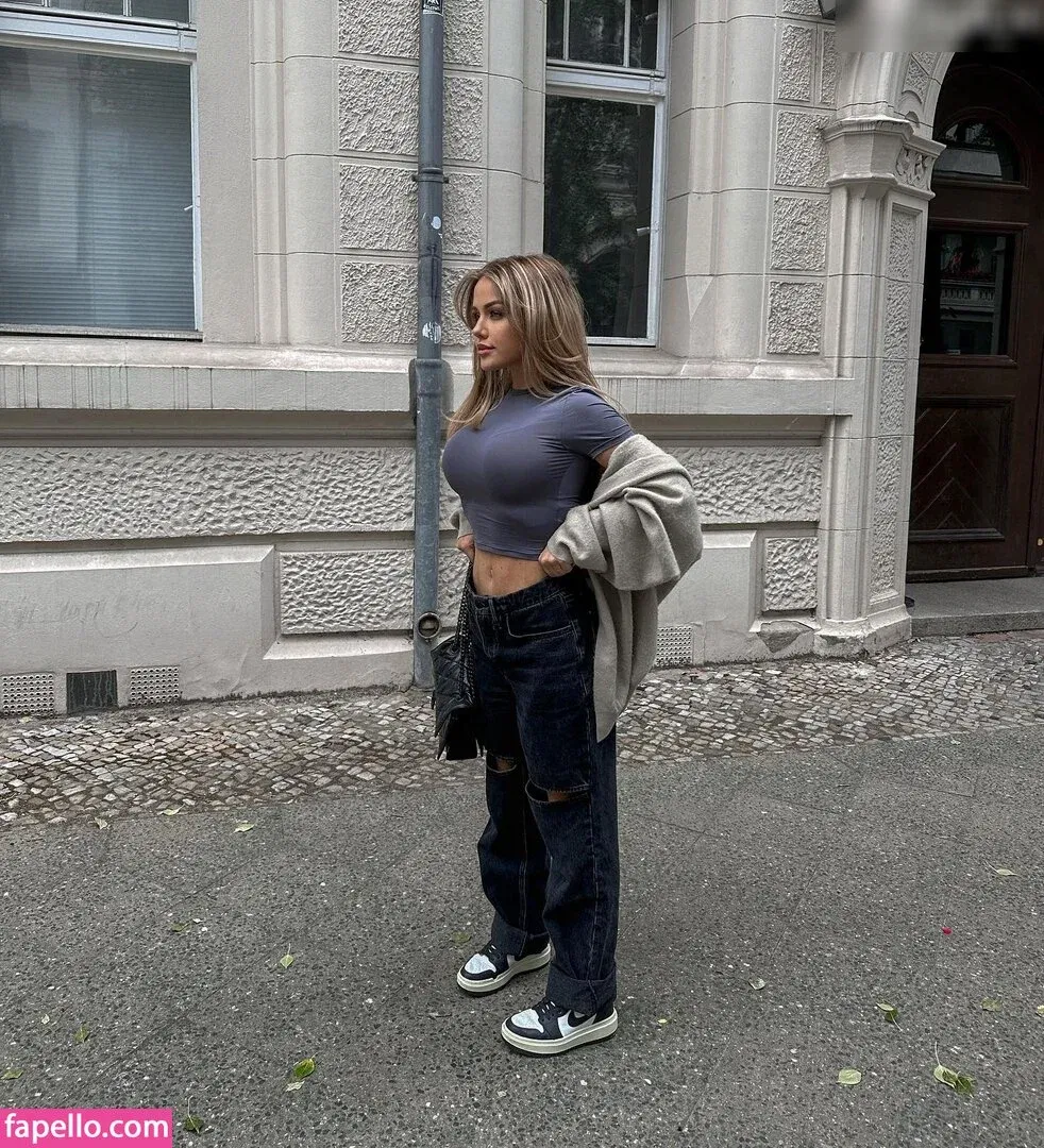 Kim Gloss Onlyfans Photo Gallery 