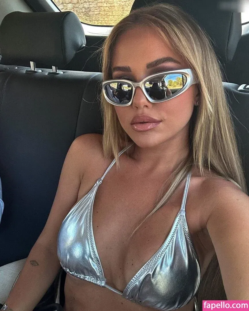 Kim Gloss Onlyfans Photo Gallery 