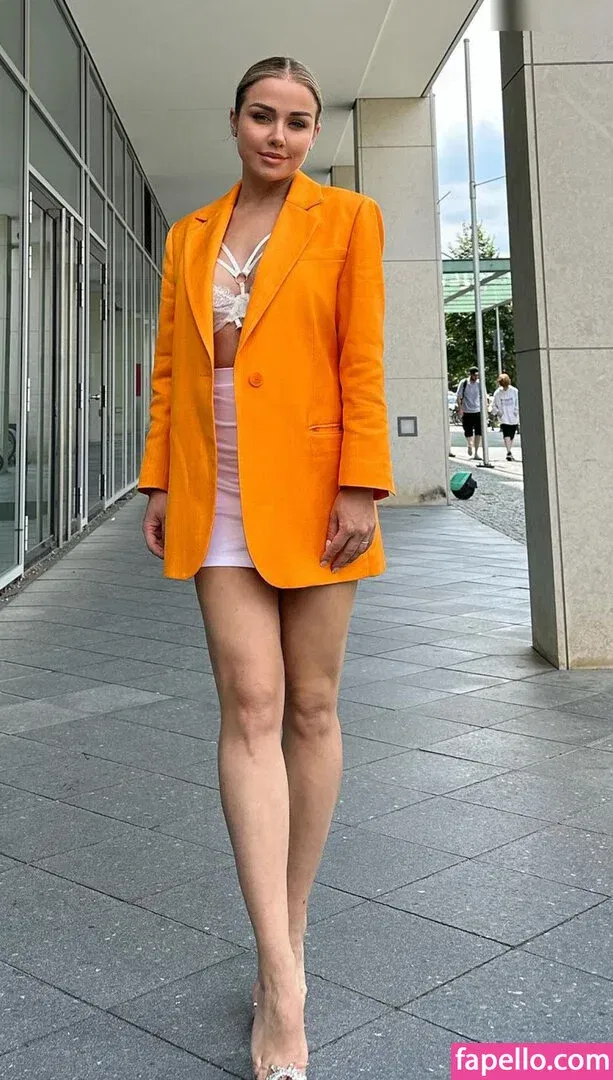 Kim Gloss Onlyfans Photo Gallery 