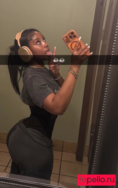 Pyt.Kelly Nude Onlyfans Photo 11