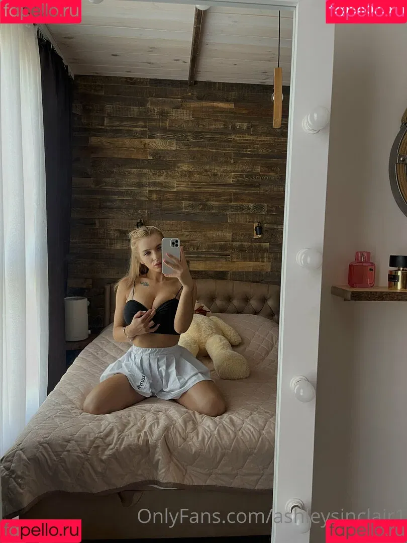 missemmy19 Onlyfans Photo Gallery 