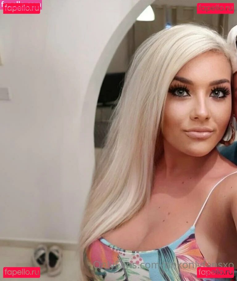 tinkonlyfansxo Onlyfans Photo Gallery 