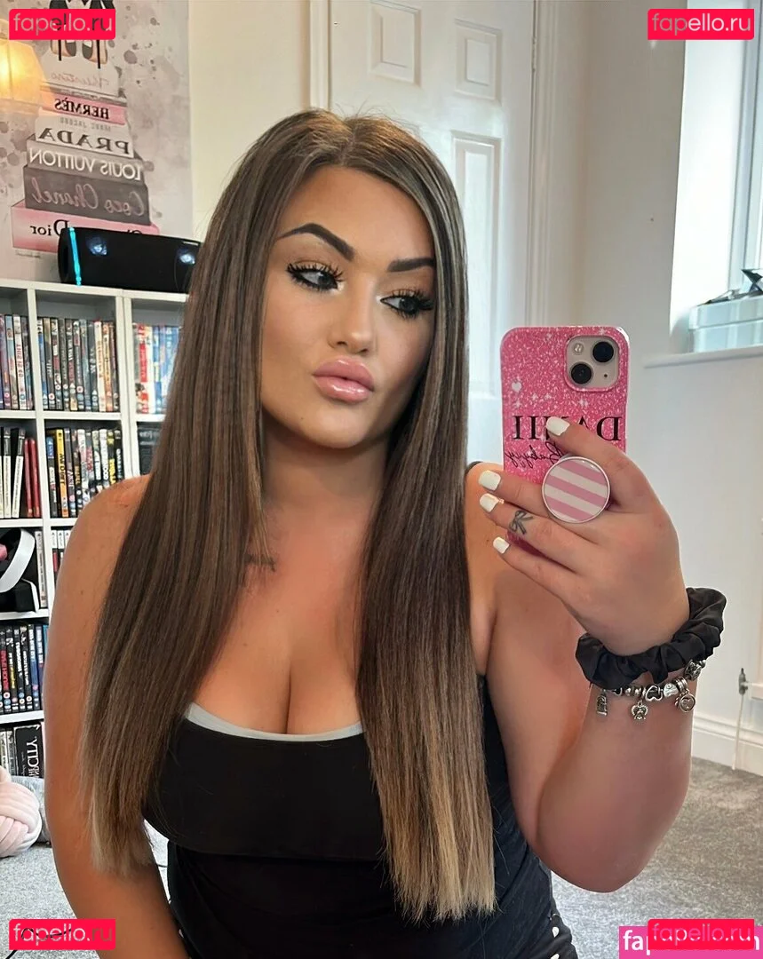 tinkonlyfansxo Onlyfans Photo Gallery 