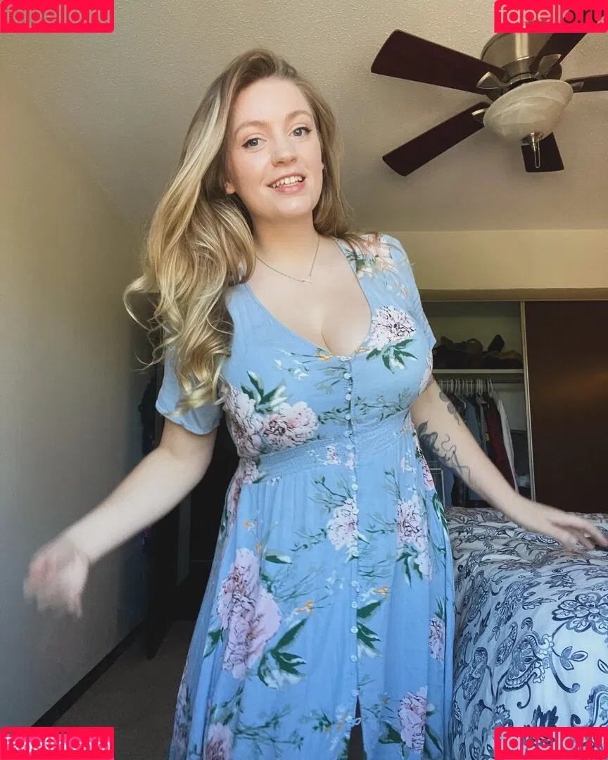 Valerie Bardot Onlyfans Photo Gallery 