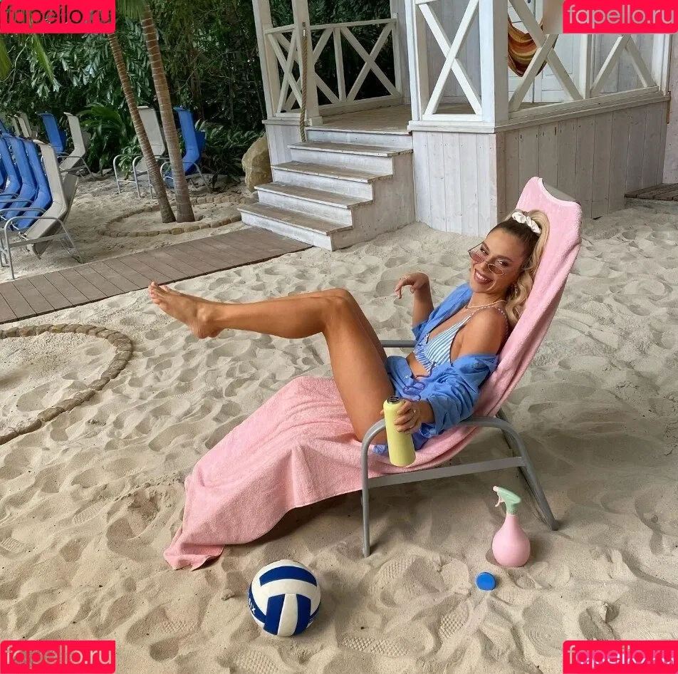 Cheyenne Pahde Onlyfans Photo Gallery 