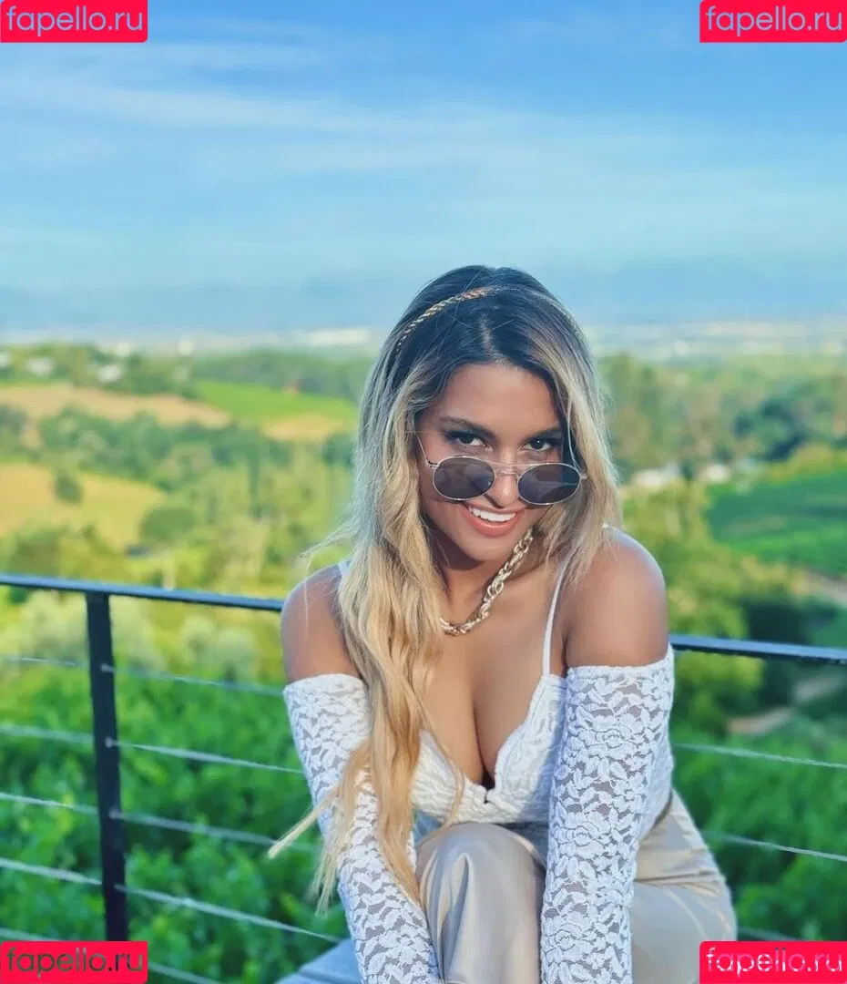 Melissa Reddy Onlyfans Photo Gallery 