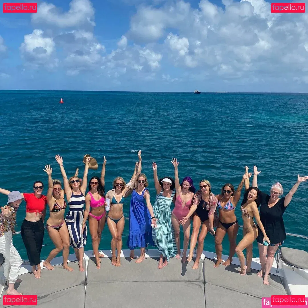 Jennifer Holland Onlyfans Photo Gallery 