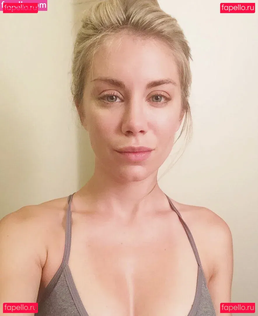 Jennifer Holland Onlyfans Photo Gallery 