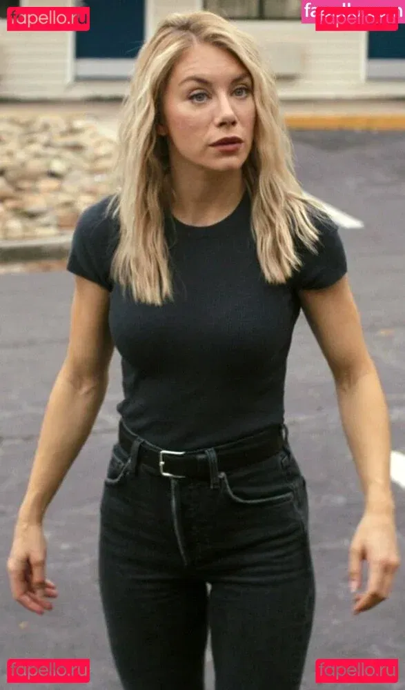 Jennifer Holland Onlyfans Photo Gallery 