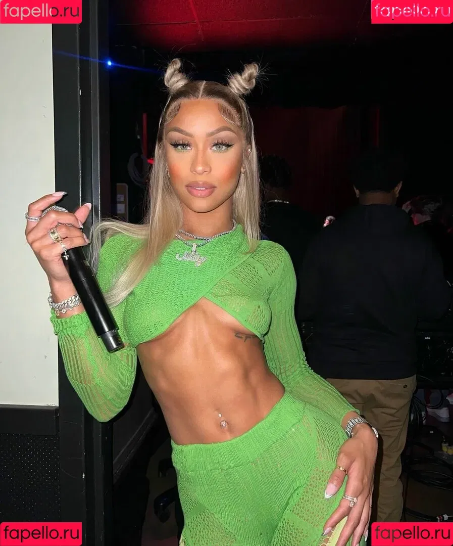 Jilly Anais Onlyfans Photo Gallery 