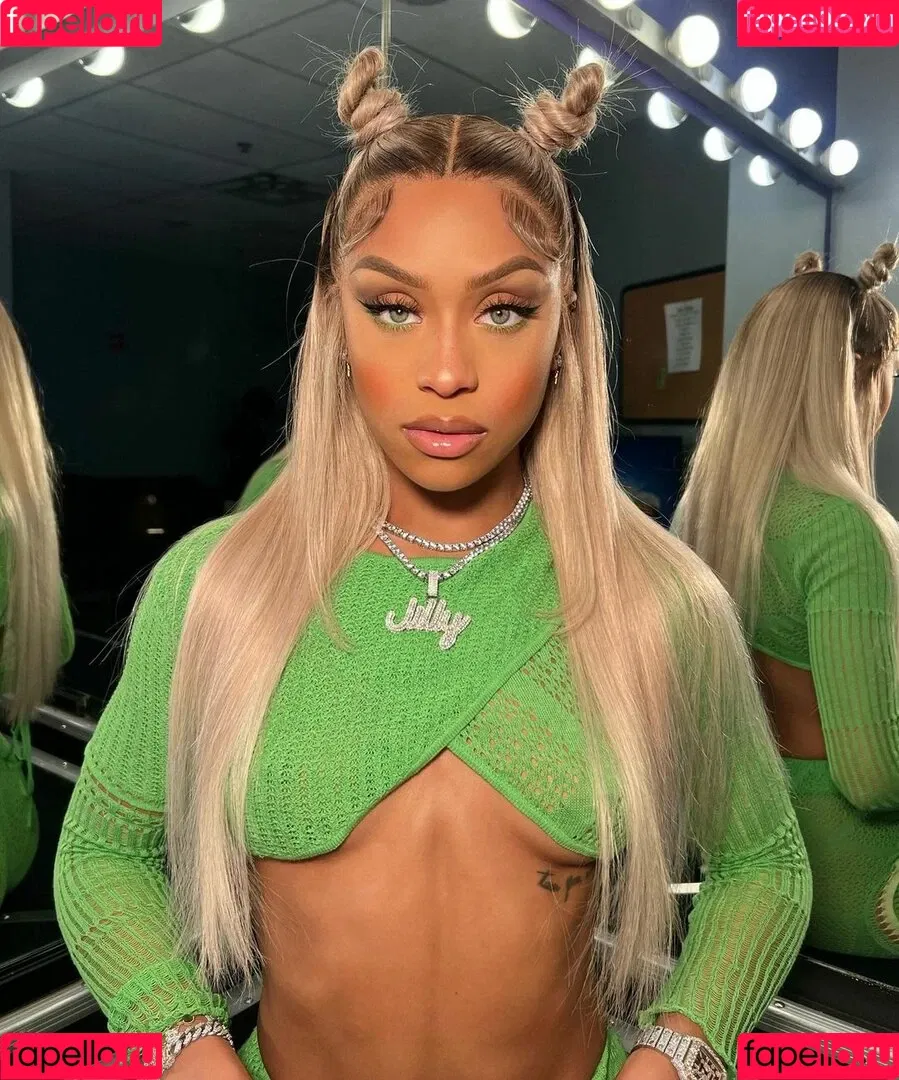 Jilly Anais Onlyfans Photo Gallery 