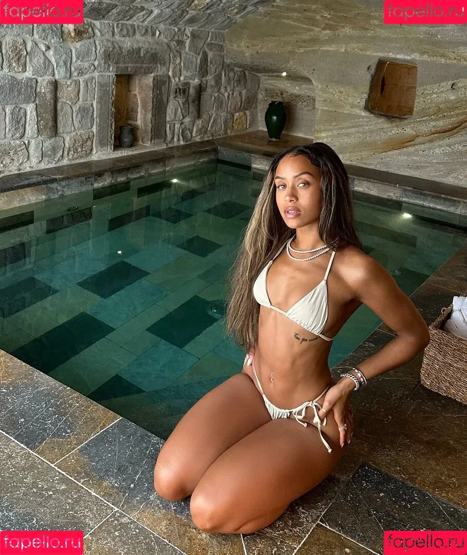 Jilly Anais Onlyfans Photo Gallery 