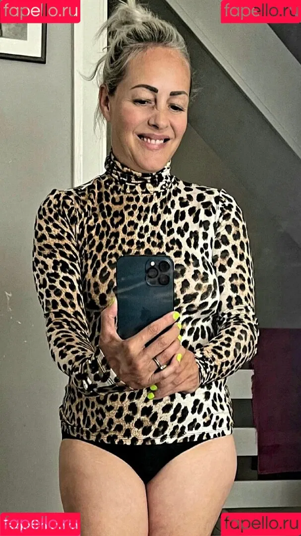 Sarah Cawood Onlyfans Photo Gallery 