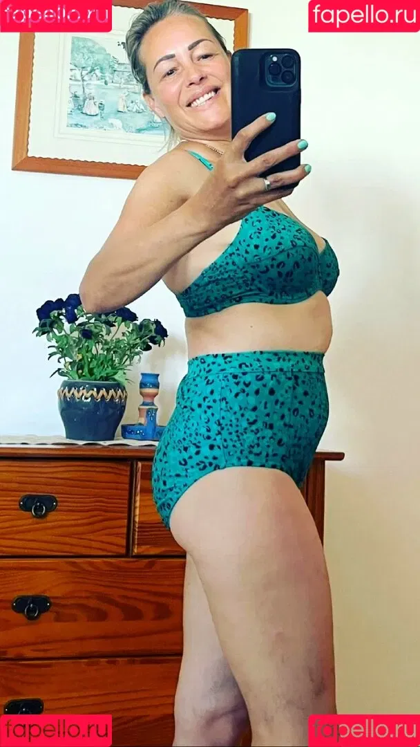 Sarah Cawood Onlyfans Photo Gallery 