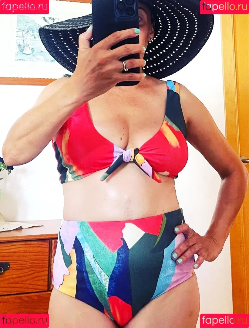 Sarah Cawood Onlyfans Photo Gallery 