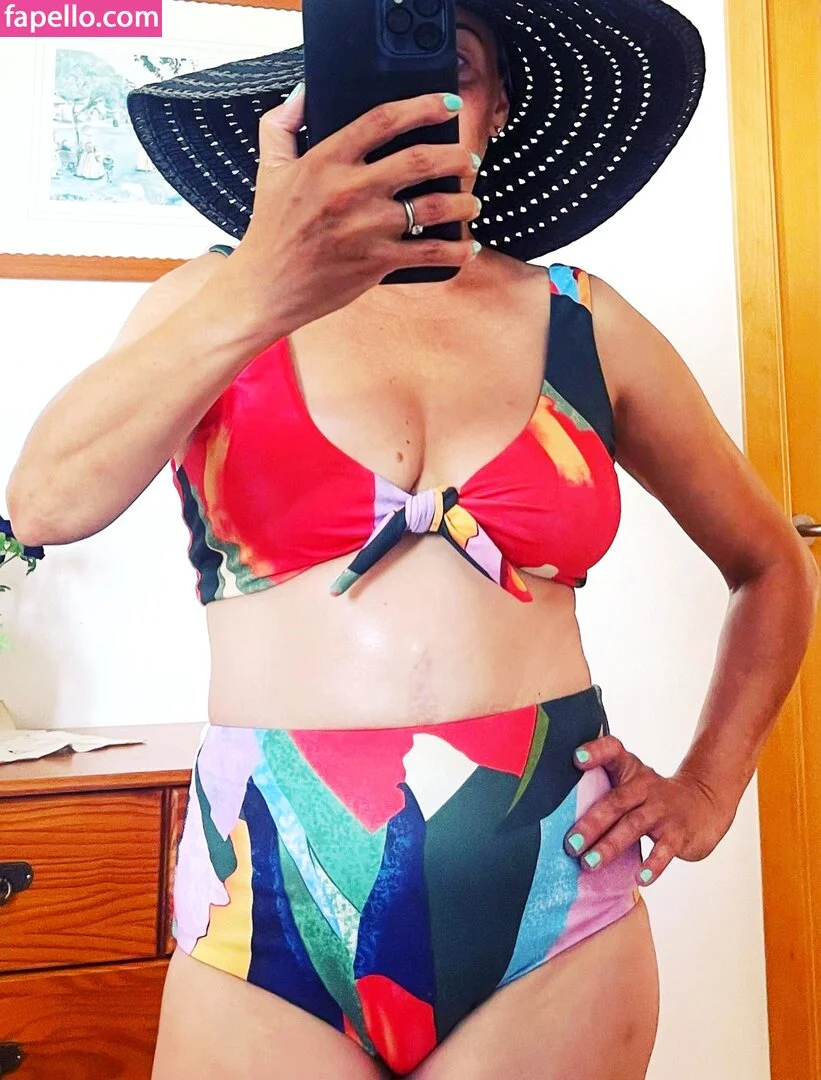 Sarah Cawood Nude Onlyfans Photo 35