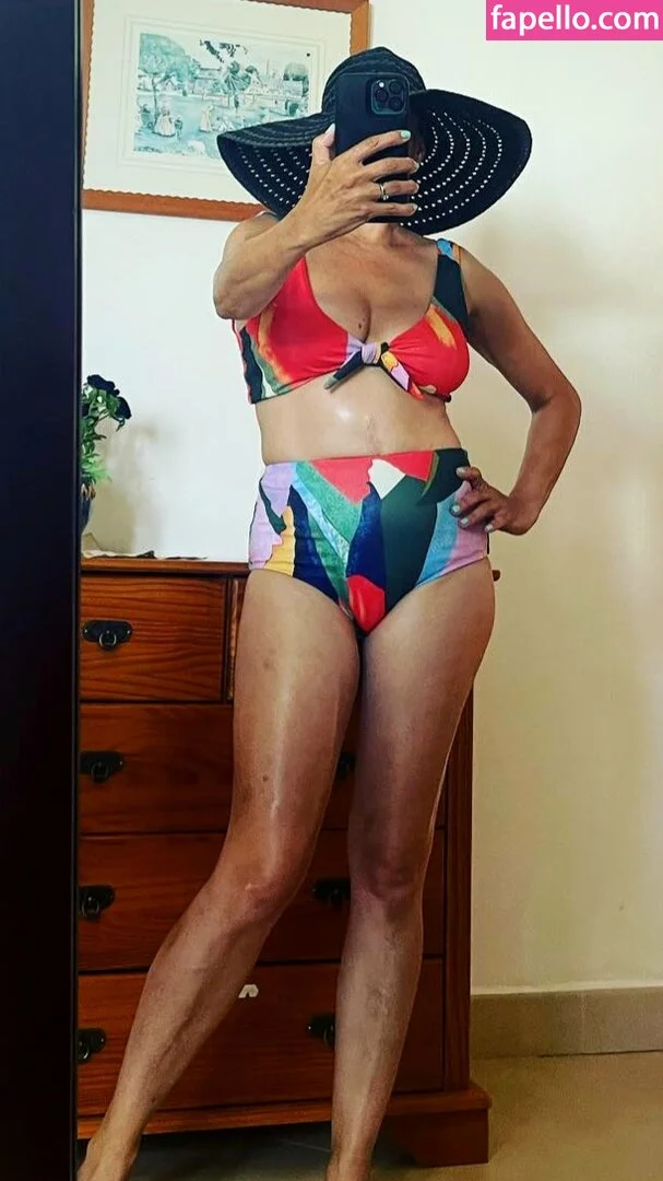 Sarah Cawood Nude Onlyfans Photo 33