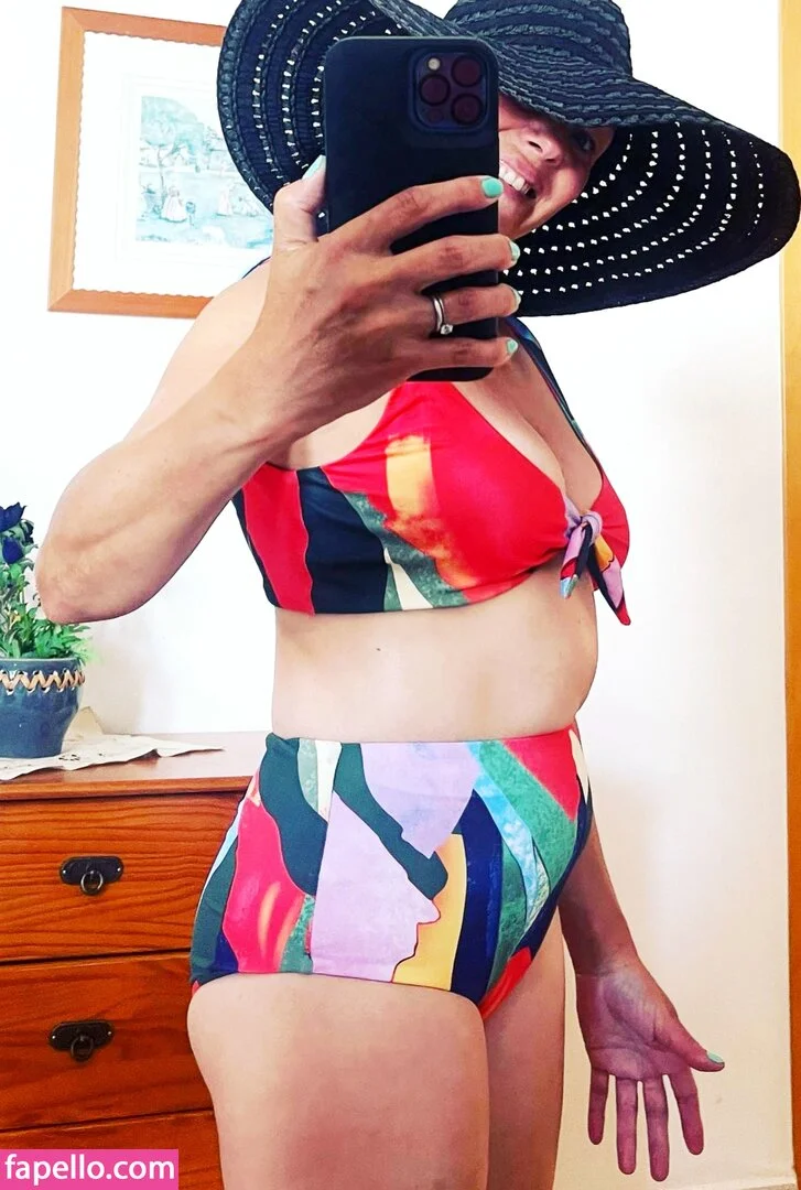 Sarah Cawood Nude Onlyfans Photo 32