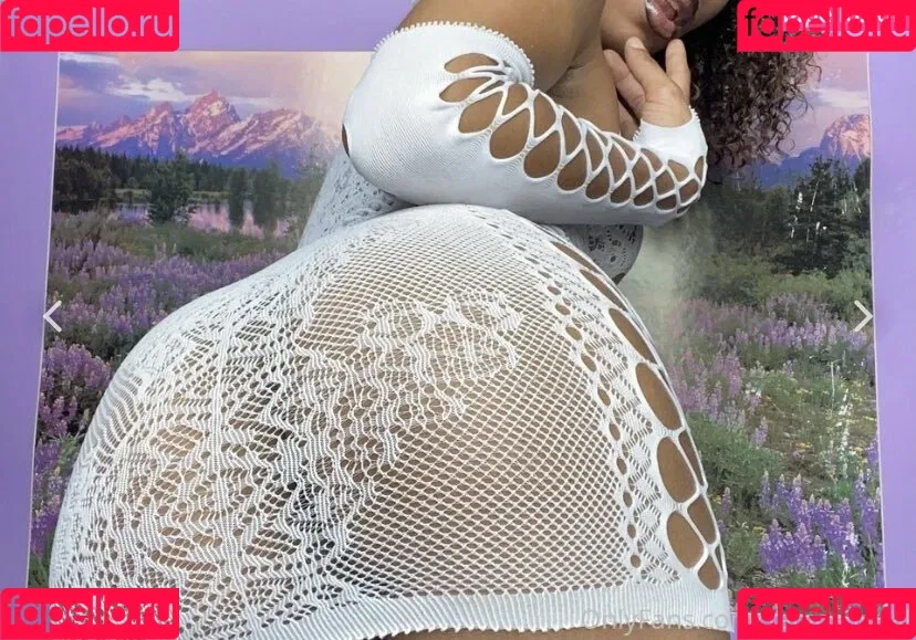 thelyricrae Onlyfans Photo Gallery 