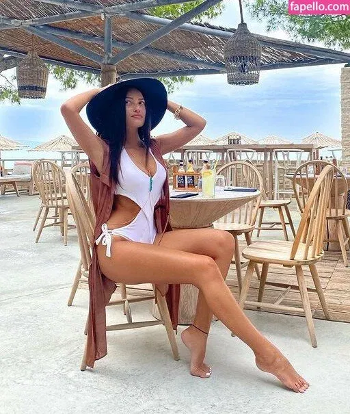 Antea Onlyfans Photo Gallery 