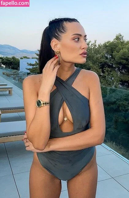 Antea Onlyfans Photo Gallery 