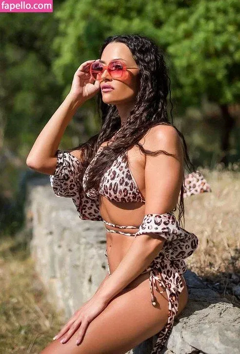 Antea Onlyfans Photo Gallery 