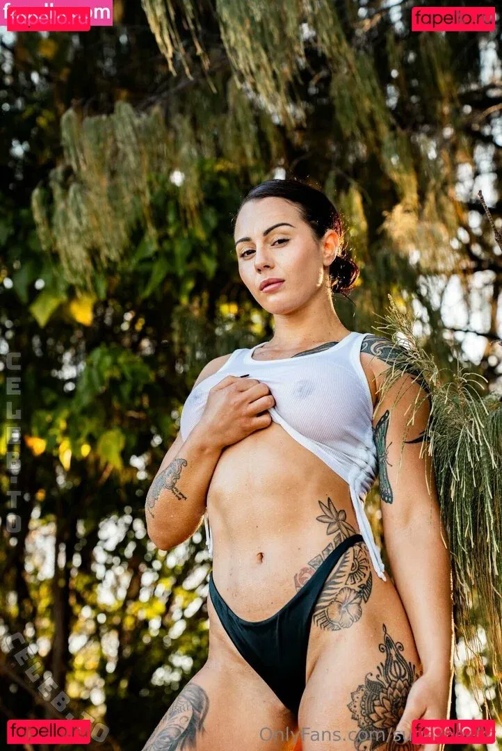 Cherneka "Sugar Neekz" Johnson Onlyfans Photo Gallery 