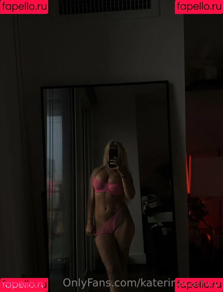 Katerina Carney Onlyfans Photo Gallery 