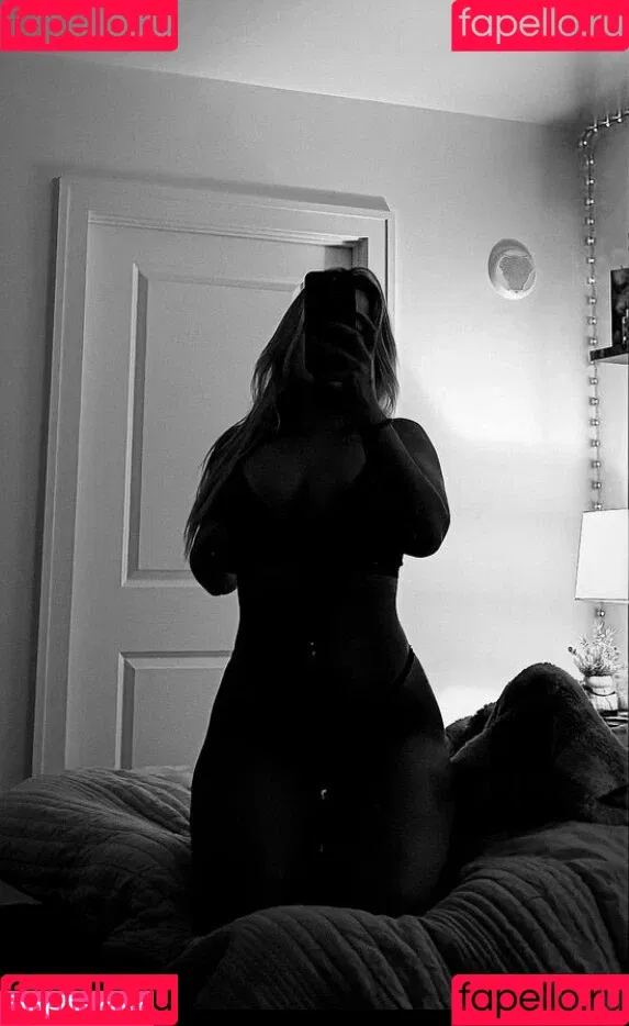 Katerina Carney Onlyfans Photo Gallery 
