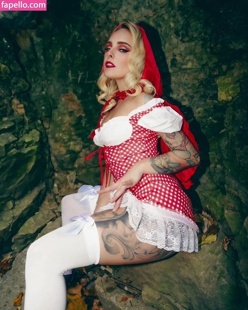 Virginia Suicide Onlyfans Photo Gallery 